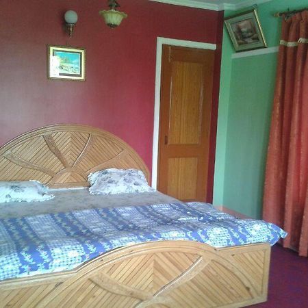 Asif Guest House Srīnagar Quarto foto